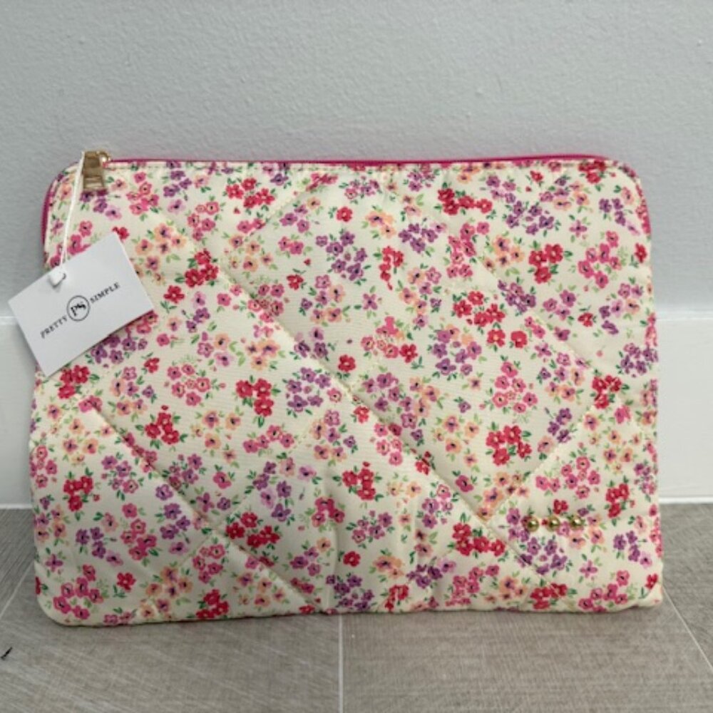 NWT - Palmer Puffer Laptop Sleeve by Pretty Simple